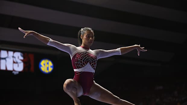 Shania Adams on beam